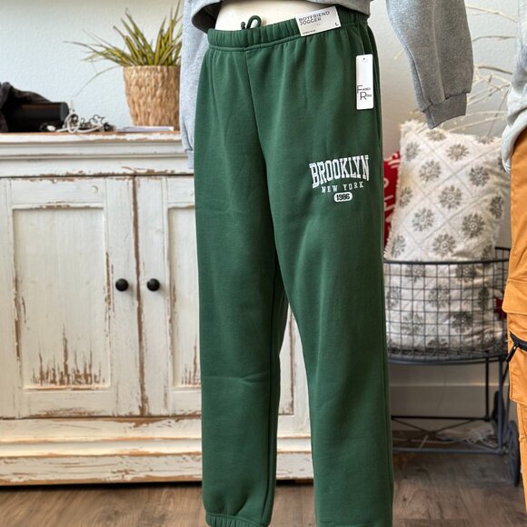 Faded Rose Boyfriend Jogger Green Size L NWT - Picture 1 of 5